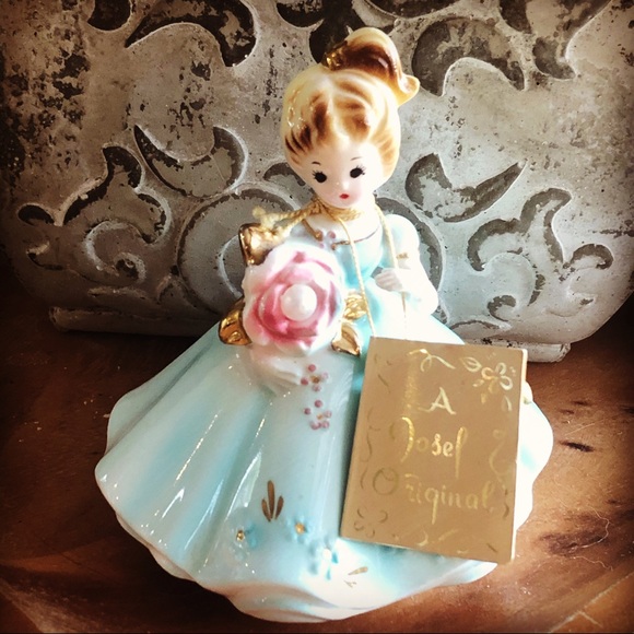 Vintage Josef Originals June figurine Pearl EUC